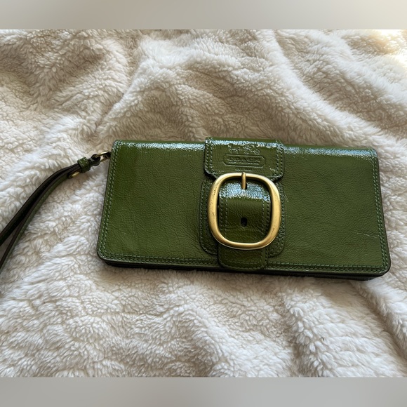 Coach Handbags - Coach Clutch